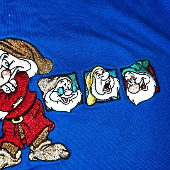 Vintage Mickey Inc Disney 7 DWARFS MINING COMPANY EMBROIDERED T-Shirt Med - Picture 4 of 8